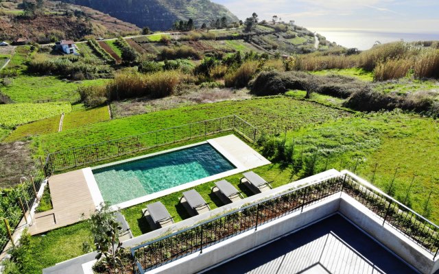 Premium Contemporary Villa Set In Sunny Countryside With Sea-Views Bella Vita