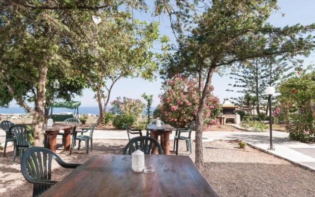 Panorama-Seaview Studios & Apartments