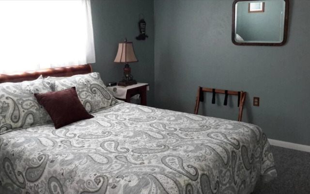 Creek Side Bed and Breakfast