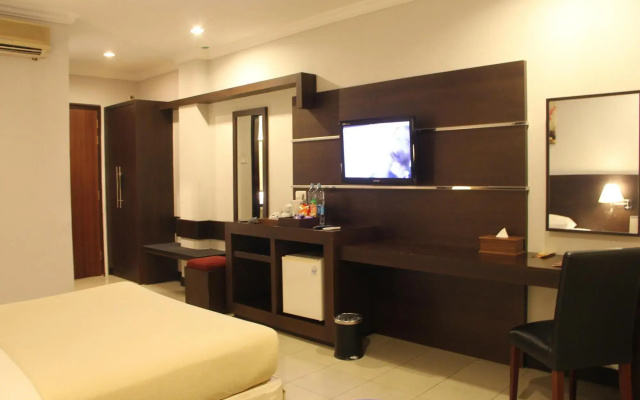 Hotel Kini