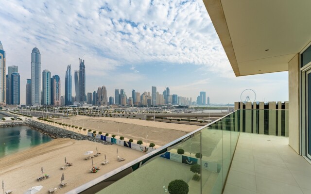 Maison Privee - Deluxe 3BR Apt w/ Dubai Marina View and Beach Access