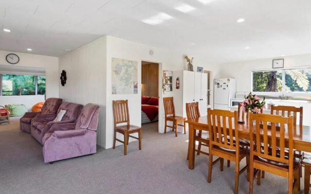 Family Fun at The Lake - Lake Tarawera Holiday Home