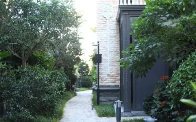 White Dolphins Villa