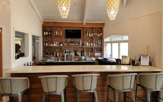 Catalina Canyon Inn
