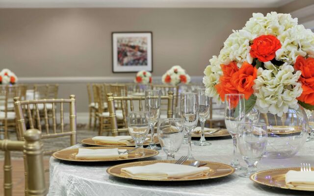 Embassy Suites by Hilton Los Angeles Downey