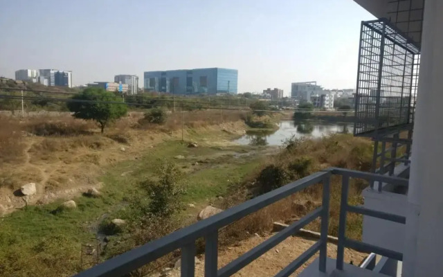 Misty Lake Guest House