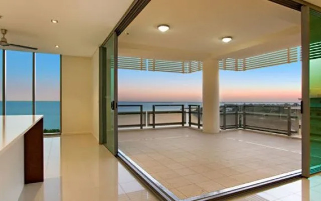 One30 Esplanade Apartments