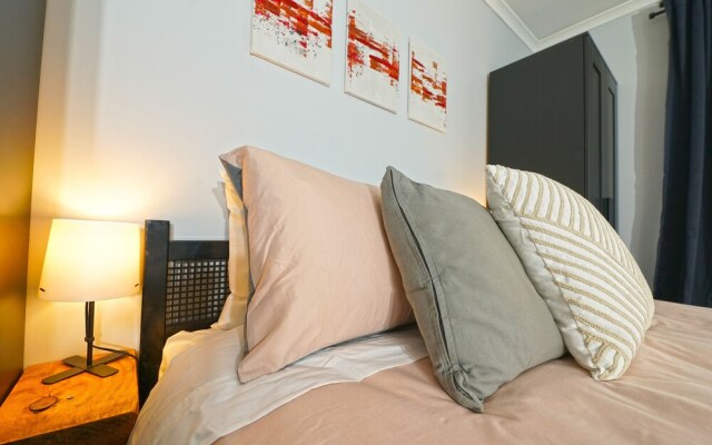 Self-contained Retreat 3BR WiFi Parking
