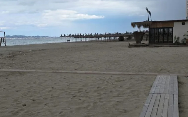 Tirent Apartment - Cozy Bedrooms Stay by Golem Beach.