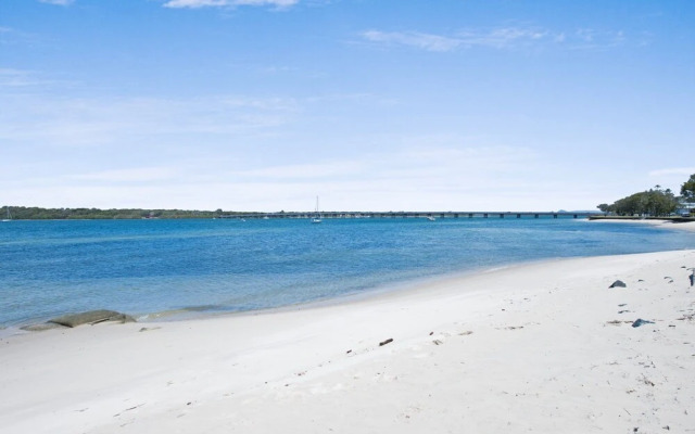 Everything you need including a pool! Karoonda Sands Apartments