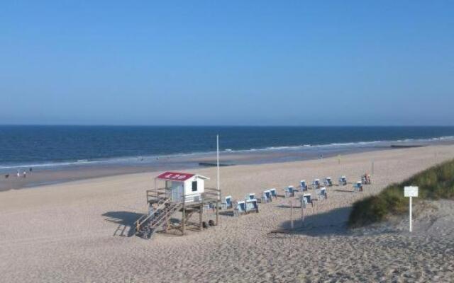 Strandlaeufer-Landhaus-Tadsen