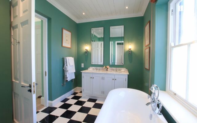 La Cotte The Manor House