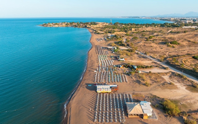 Vox Maris Resort