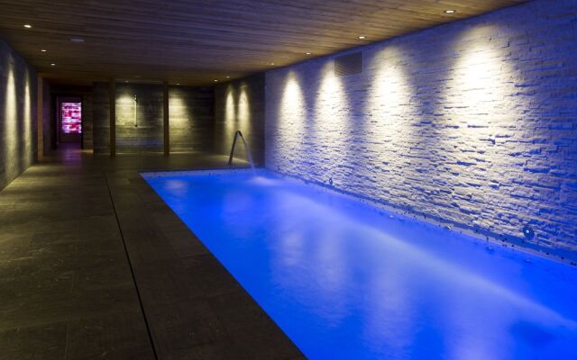Chalet Hotel Crychar