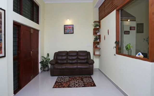 OYO 9263 Home Breezy 2BHK Raja's Seat