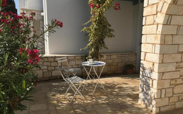 Comfy House in Paros