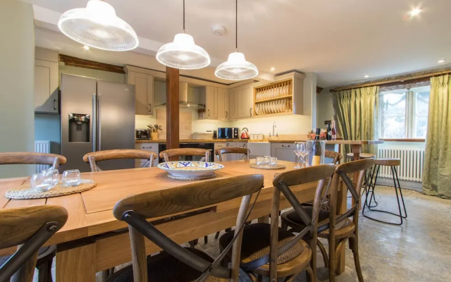 Atherstone Farmhouse