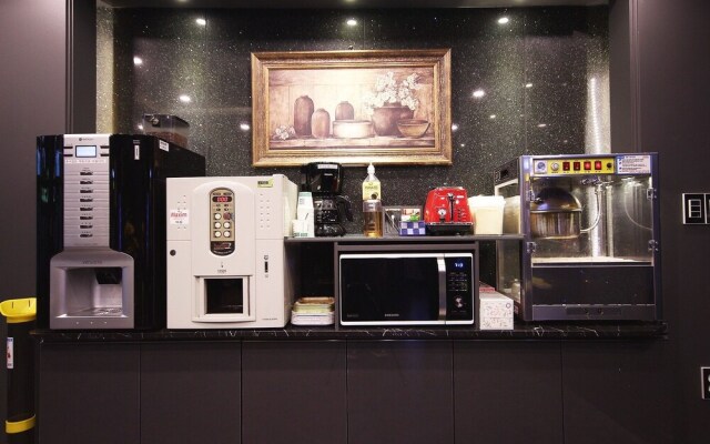 Pohang Youngil Univ Hotel Queens