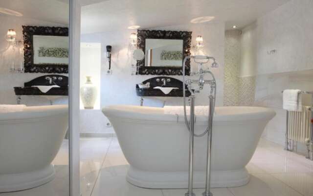 Le Domaine Chateau du Faucon