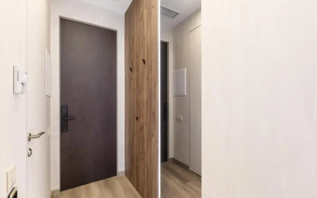There is an apartment on the 1st Krasnogvardeisky passage