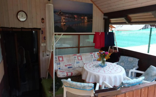 Karos Centrál Apartmanház