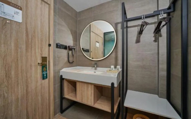 GreenTree Inn Hangzhou Linan Wanma Road Express Hotel