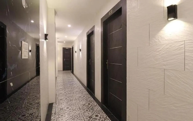 FabHotel Prime AV Royale