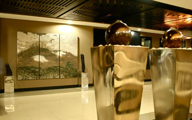 Mount Meru Hotel