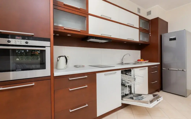Patio Mare B8 Apartment by Renters