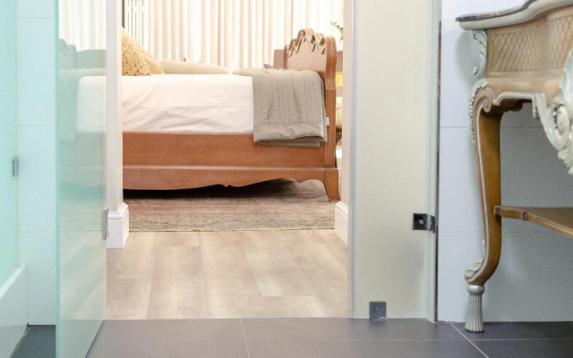 Private Penthouse Suite