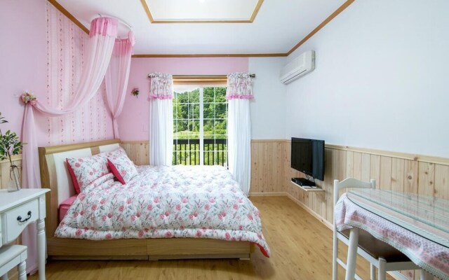 Secret Garden Pension