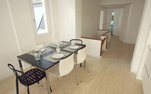 OPO.APT - Art Deco Apartments in Oporto's Center