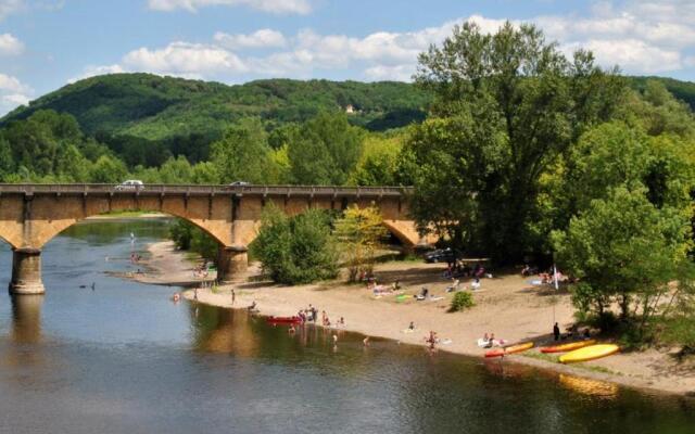 Gîte Saint-Julien-de-Lampon, 2 pièces, 2 personnes - FR-1-616-12