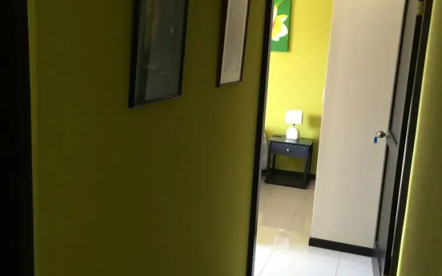 Le Petit Maison