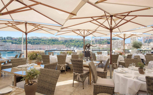 Hotel Port Palace