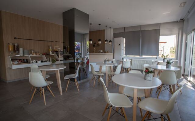 Theofilos City Hotel