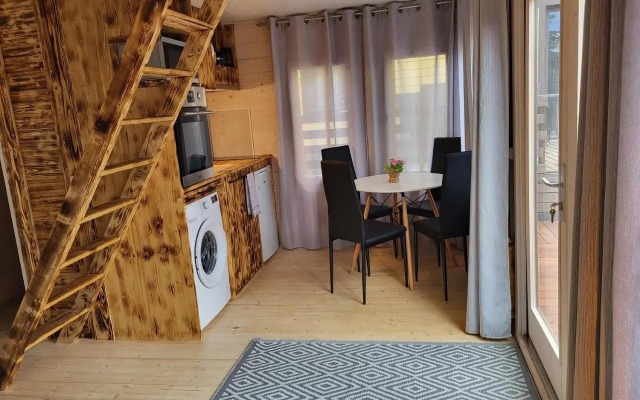 Tiny house near Viljandi lake