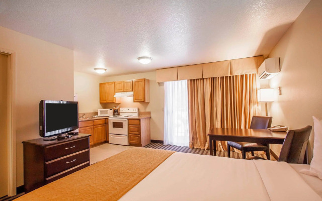Quality Inn & Suites Vancouver - Hazel Dell