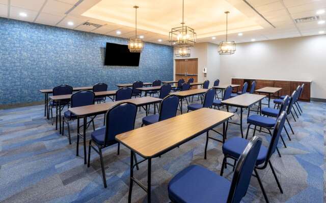 La Quinta Inn & Suites by Wyndham Dallas - Frisco Stadium