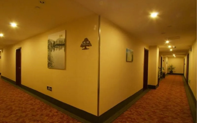 GreenTree Inn Hefei Qianshan Rd Business Hotel