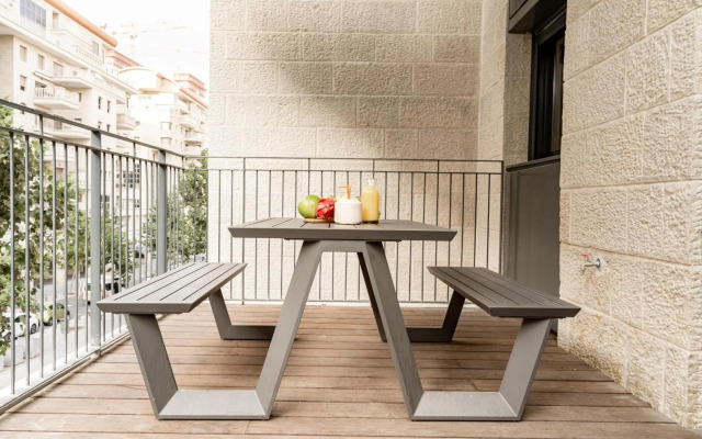 Designed 2BR with 2 bathroom, Terrace and Parking