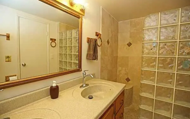 Alii Villa Condominium