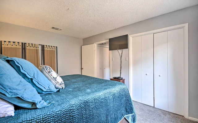 Lubbock Townhome w/ Grill Near TTU & Downtown!
