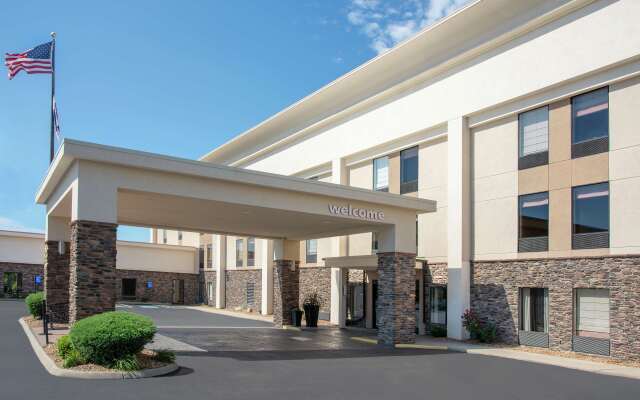 Hampton Inn Kent/Akron Area