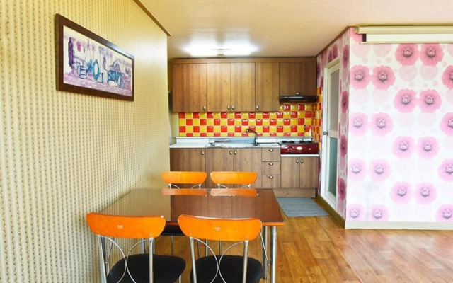 Buk-myeon Hill House