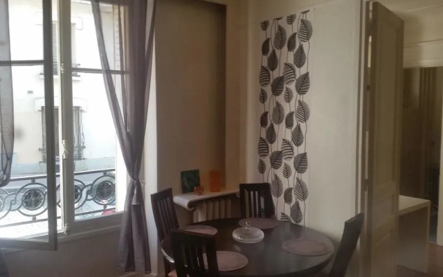 Bright & Modern One-bedroom Apartment With in Paris, Near Sacre Coeur /