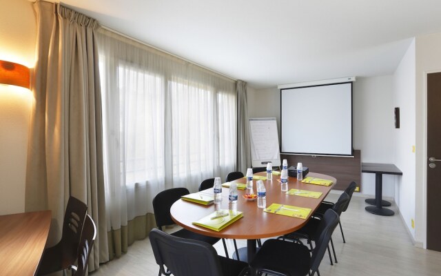First Inn Hotel