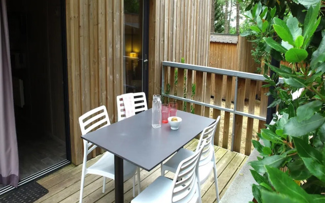 Apartment by Opal Coast Beach With Pool Access