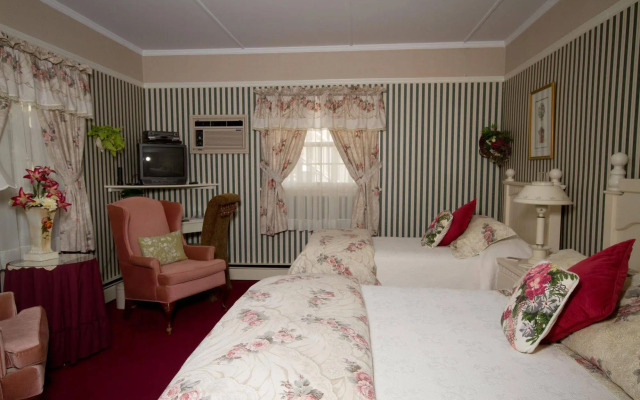Victoria's Historic Inn