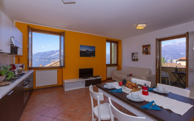 Fontana Del Lago Apt. 11